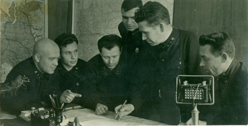 Совещание железнодорожников. Конец 30-х начало 40-х.