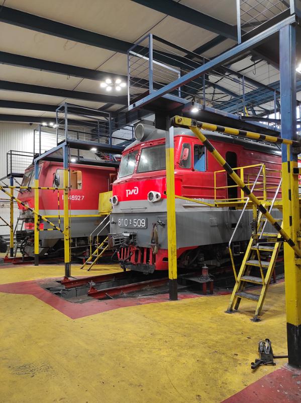 Электровоз ВЛ10