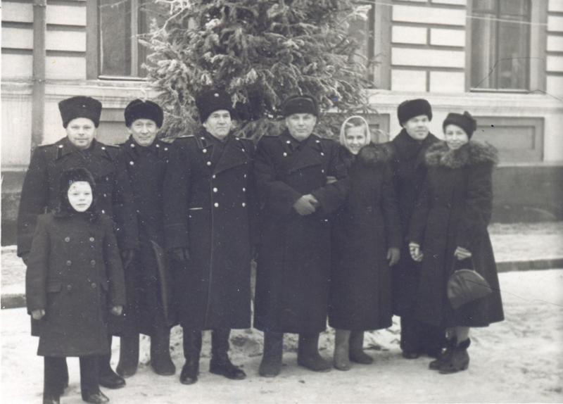 Новый год 1951, железнодорожники, высший состав, генерал в папахе (достаточно редкое фото в папахе)